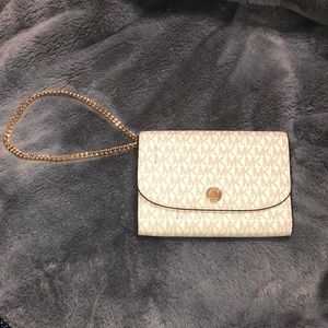 100% authentic Michael Kors wristlet